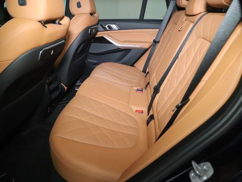 Used 2024 BMW X5 xDrive40i w/ M Sport Package AWD/4WD image 27