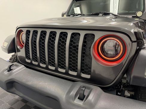 Used 2020 Jeep Gladiator Sport w/ Quick Order Package 24S AWD/4WD image 37