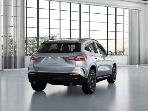 New 2026 Mercedes-Benz GLA 35 AMG 4MATIC image 34