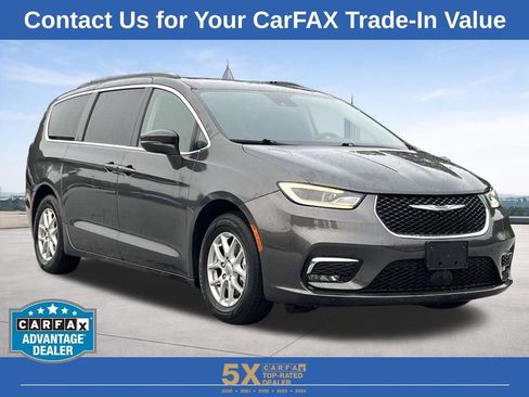 Used 2022 Chrysler Pacifica Touring-L image 28