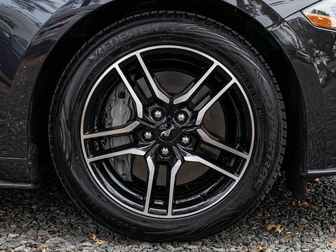 Used 2022 Ford Mustang GT Premium image 28