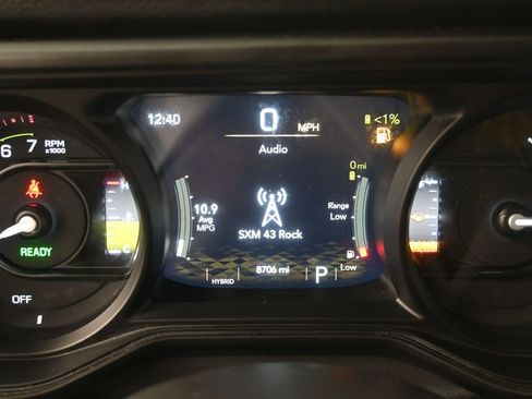 Used 2024 Jeep Wrangler Unlimited w/ Convenience Group AWD/4WD image 18