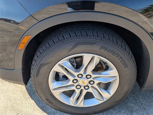 Used 2022 Chevrolet Blazer LT image 9