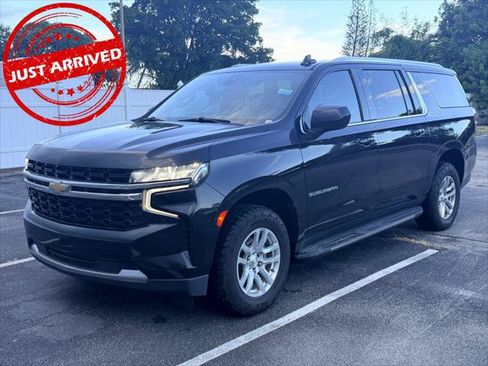 Used 2021 Chevrolet Suburban LS RWD image 2