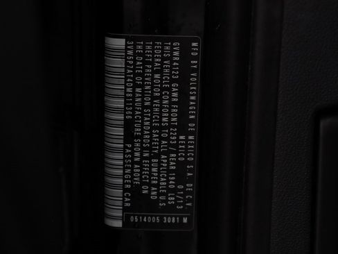 Used 2013 Volkswagen Beetle 2.5 image 24