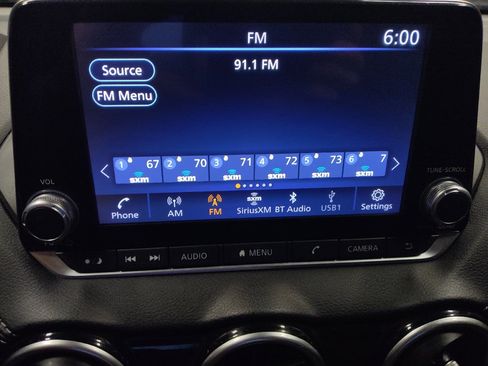 Used 2022 Nissan Sentra SV FWD image 25