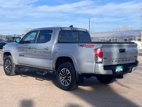Used 2020 Toyota Tacoma TRD Sport w/ TRD Premium Sport Package image 6