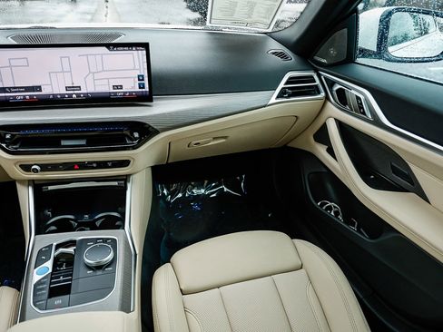 Used 2025 BMW i4 eDrive40 w/ Premium Package image 15