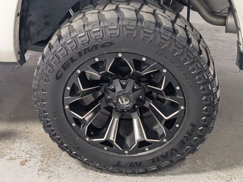 Used 2020 RAM 1500 Laramie w/ Off Road Group AWD/4WD image 20