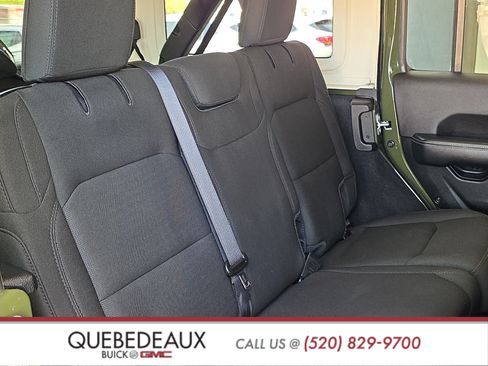 Used 2021 Jeep Wrangler Unlimited Sahara w/ Uconnect 4C Nav & Sound Group AWD/4WD image 27