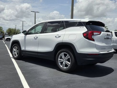 Certified 2024 GMC Terrain SLE FWD image 4