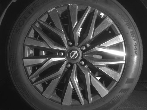 Used 2025 Nissan Altima 2.5 SV image 12