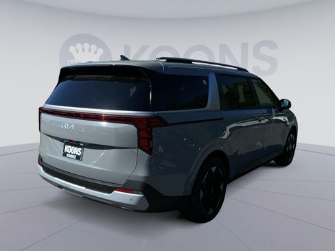 New 2026 Kia Carnival EX FWD image 11