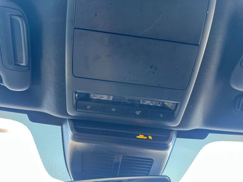 Used 2024 MAZDA MAZDA3 s image 21