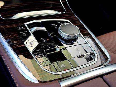 New 2026 BMW X7 xDrive40i image 13