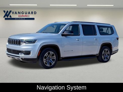 Used 2024 Jeep Wagoneer L Series II RWD image 3