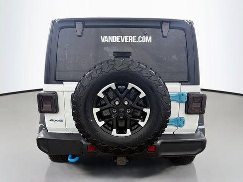 Used 2024 Jeep Wrangler Unlimited Rubicon 4xe w/ Convenience Group AWD/4WD image 8