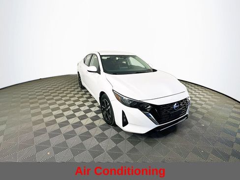 Certified 2025 Nissan Sentra SV FWD image 3