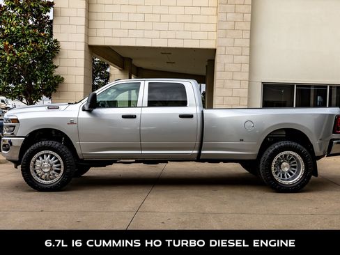 Used 2026 RAM 3500 Tradesman w/ Chrome Appearance Group A AWD/4WD image 6