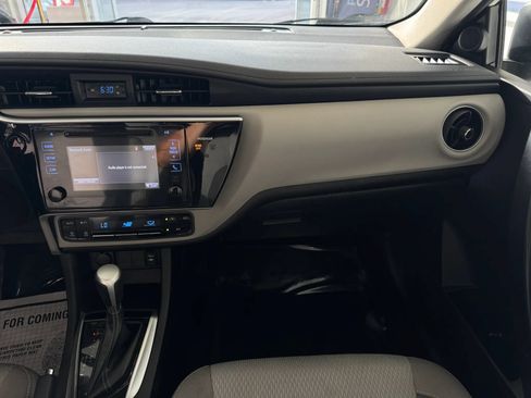 Used 2017 Toyota Corolla LE w/ Body Protection Package FWD image 29