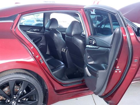 Used 2017 Nissan Maxima SR w/ Midnight Edition FWD image 35