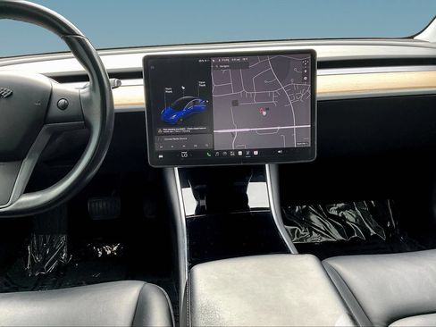 Used 2018 Tesla Model 3 Long Range AWD/4WD image 9