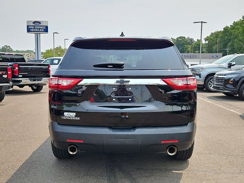 Used 2021 Chevrolet Traverse LS FWD image 5