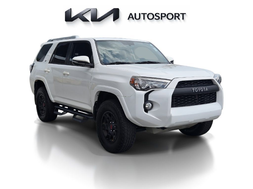 Used 2018 Toyota 4Runner SR5 Premium AWD/4WD image 3