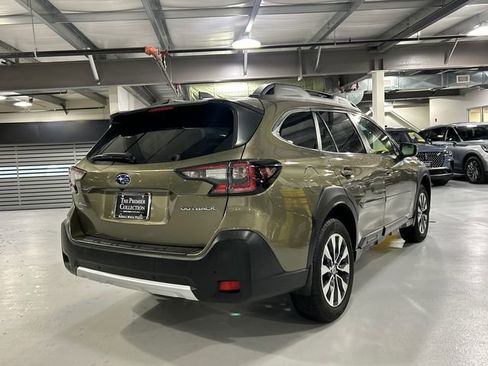 Used 2023 Subaru Outback Limited AWD/4WD image 2