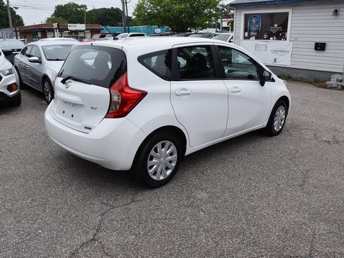 Used 2015 Nissan Versa Note SV FWD image 4