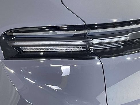 Certified 2026 Porsche Macan 4 Electric AWD/4WD image 16