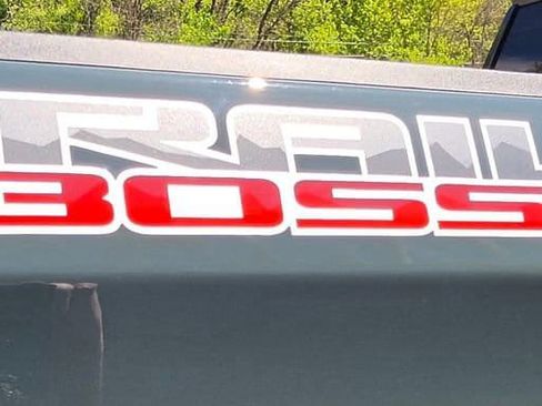 New 2026 Chevrolet Silverado 1500 Custom Trail Boss AWD/4WD image 9