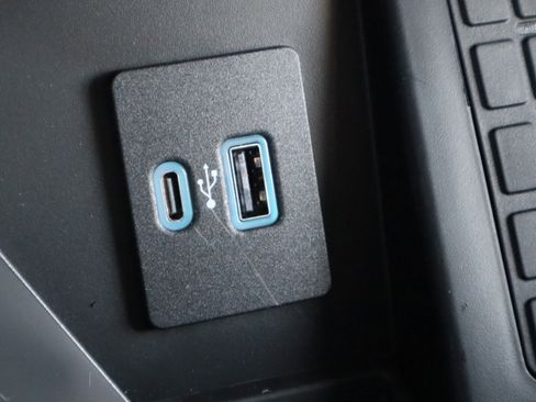 New 2023 Ford F150 Lariat w/ Equipment Group 502A High image 28