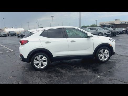 Certified 2024 Buick Encore GX Preferred w/ Comfort Package FWD image 9