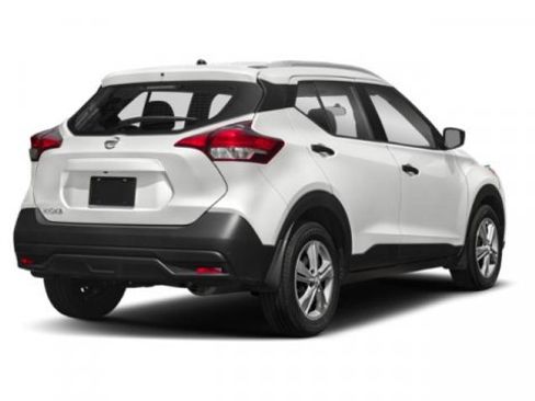 Used 2020 Nissan Kicks S image 5