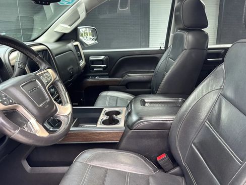 Used 2017 GMC Sierra 1500 Denali w/ Denali Ultimate Package AWD/4WD image 12