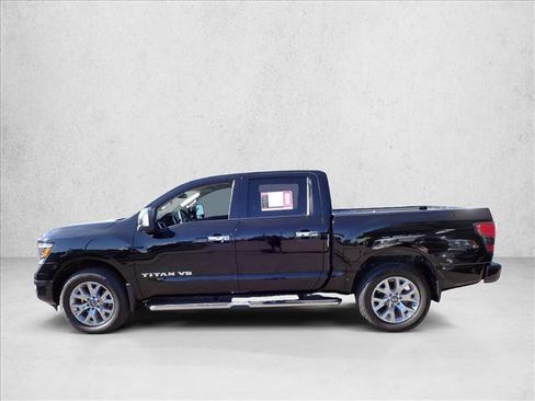 Used 2020 Nissan Titan SL w/ Moonroof Package image 2