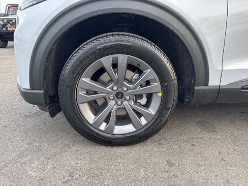 New 2026 Ford Explorer Active w/ Active Comfort Package AWD/4WD image 10