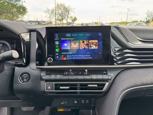 Used 2025 Toyota Camry LE image 17