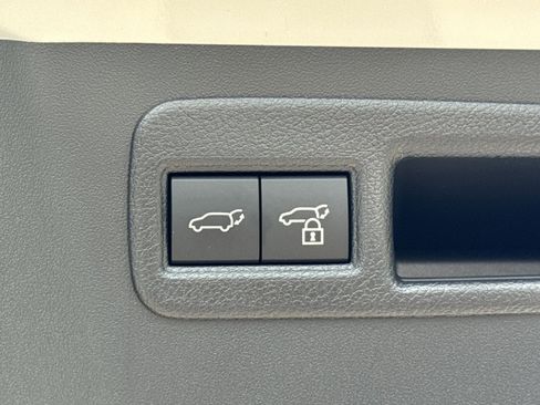 New 2026 Toyota C-HR AWD/4WD image 34