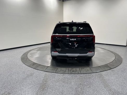 New 2026 Kia Carnival EX image 6