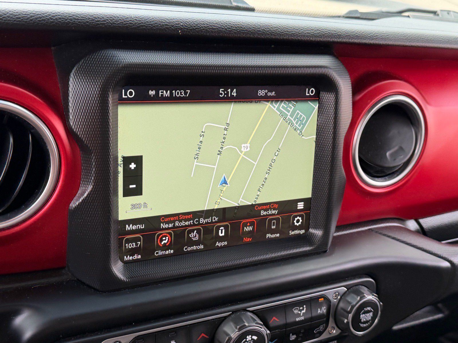 Used 2021 Jeep Gladiator Rubicon AWD/4WD image 18