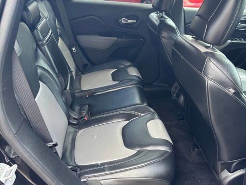 Used 2014 Jeep Cherokee Limited FWD image 18