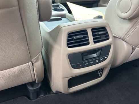 Used 2019 Honda Pilot EX-L image 11