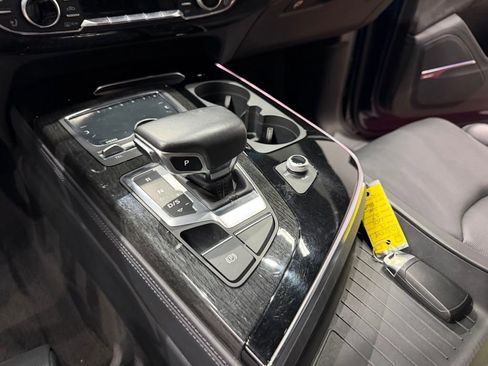 Used 2019 Audi Q7 3.0T Prestige w/ Prestige Package AWD/4WD image 51