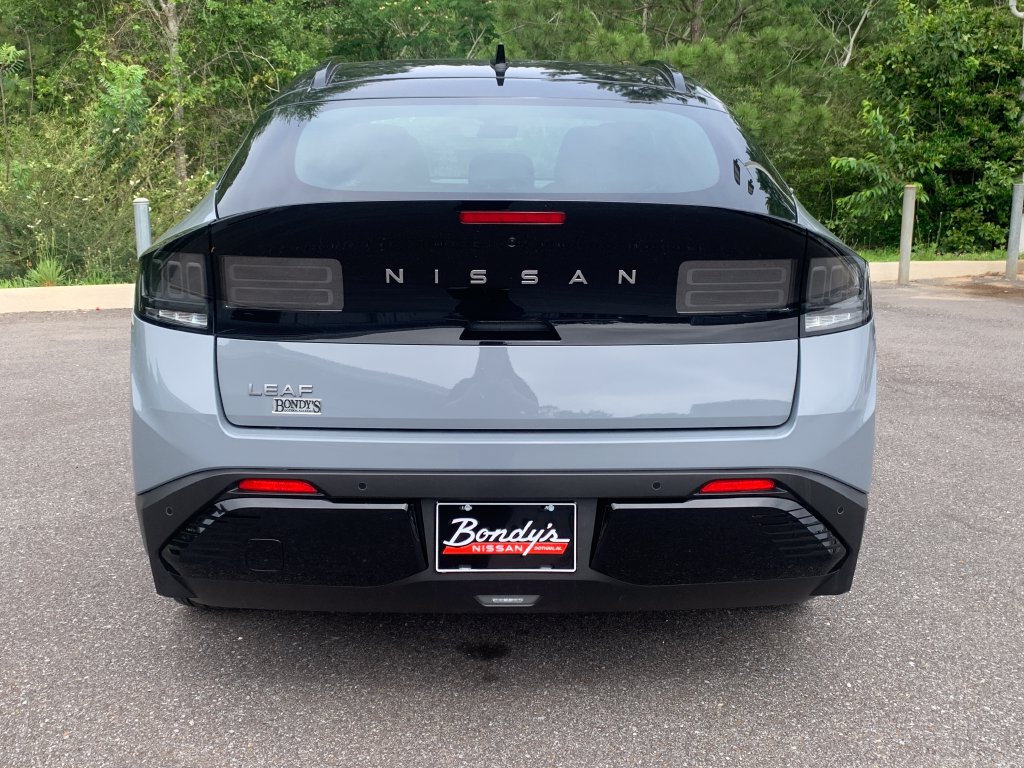 New 2026 Nissan Leaf Platinum+ FWD image 4