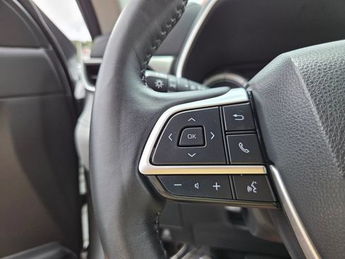 Used 2022 Toyota Highlander XLE FWD image 26