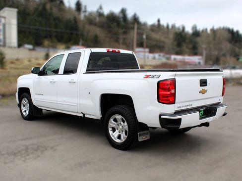 Used 2018 Chevrolet Silverado 1500 LT w/ All Star Edition image 5