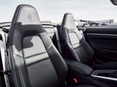 Used 2022 Porsche 911 Turbo S image 40