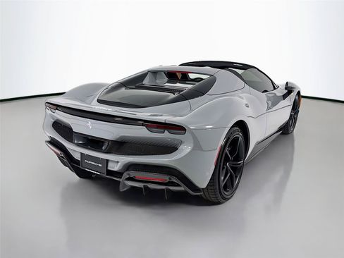 Used 2024 Ferrari 296 GTS RWD image 32